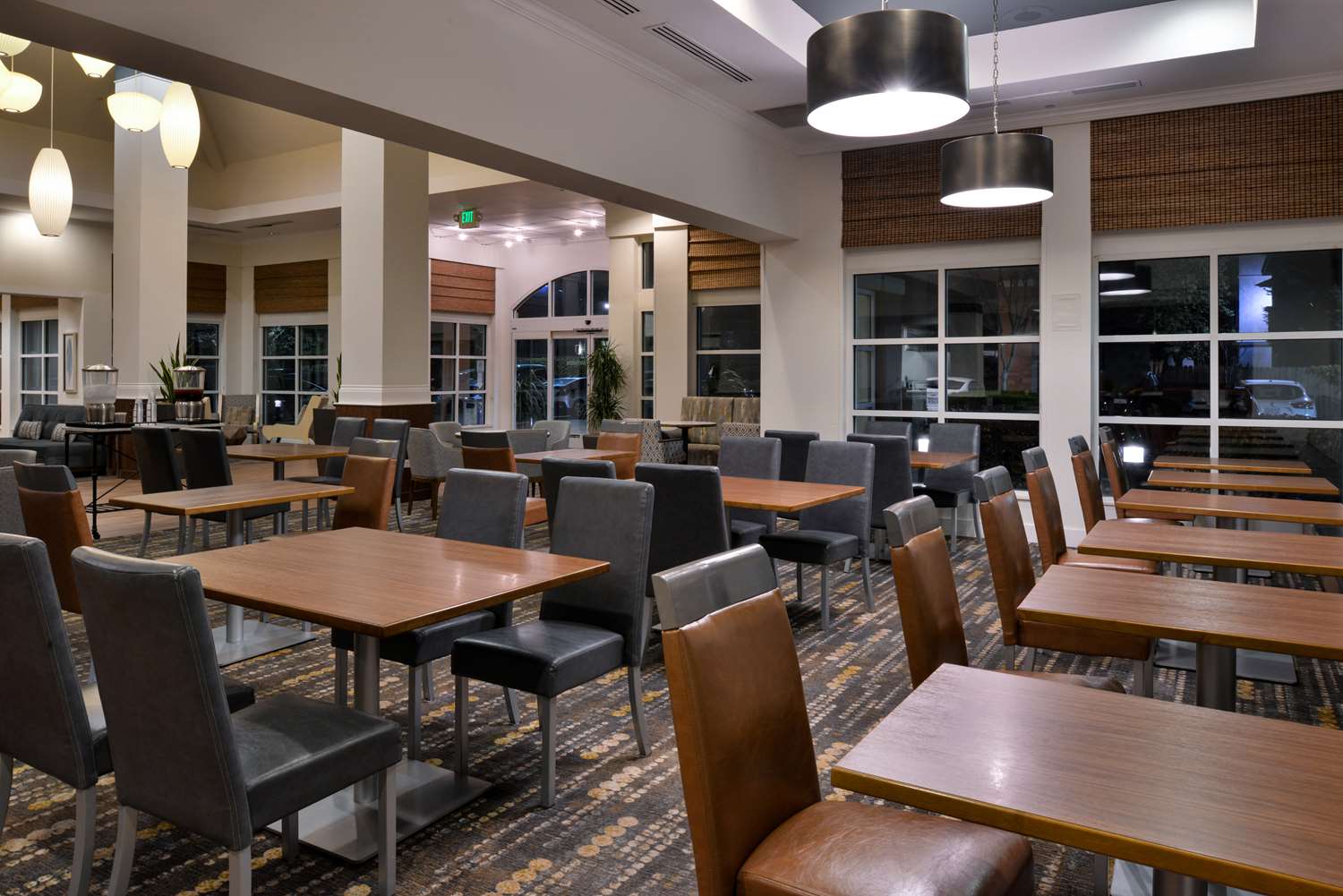 restaurant cafeteria
