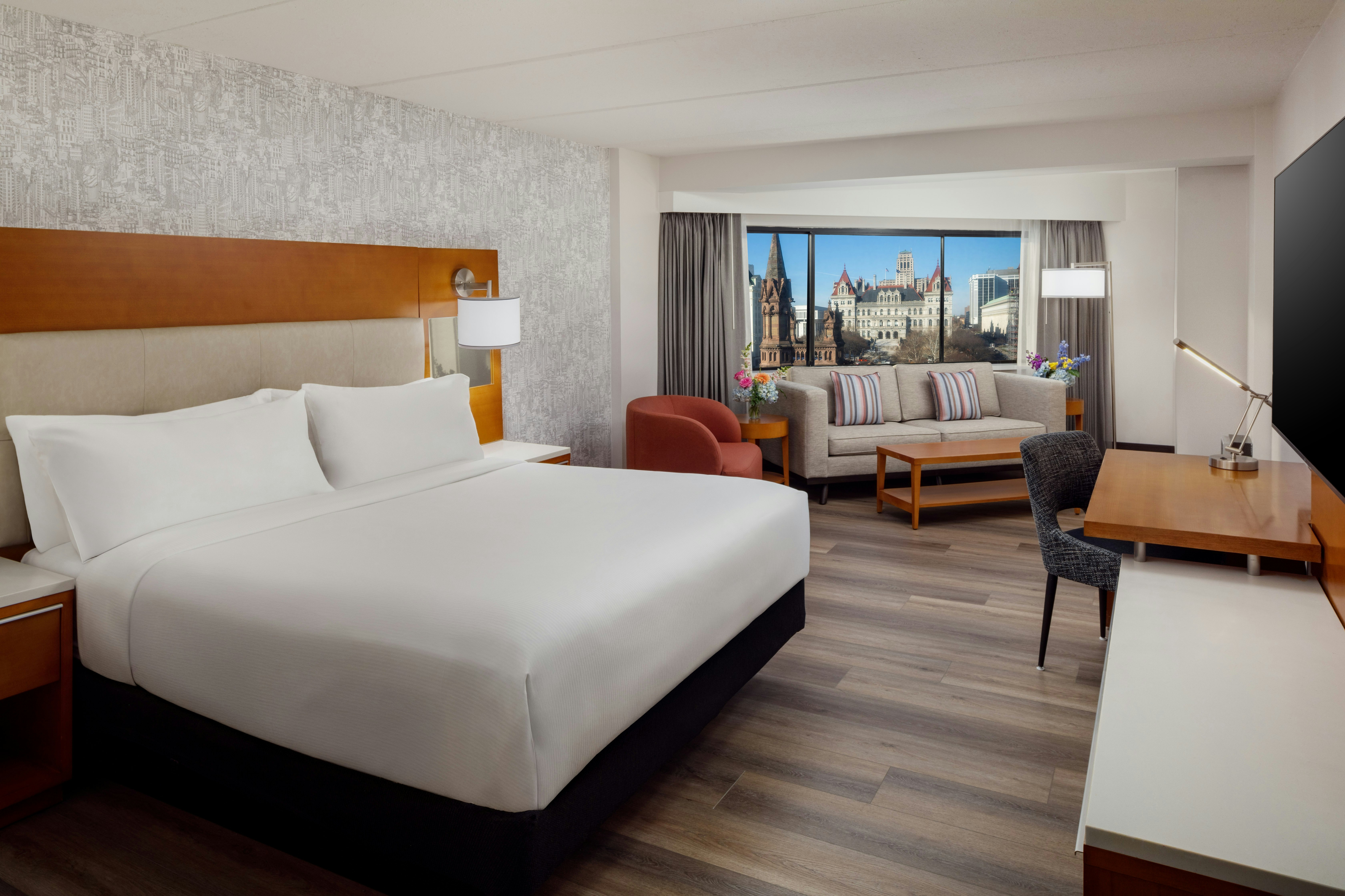 ROOM, KING BED, EXECUTIVE LEVEL