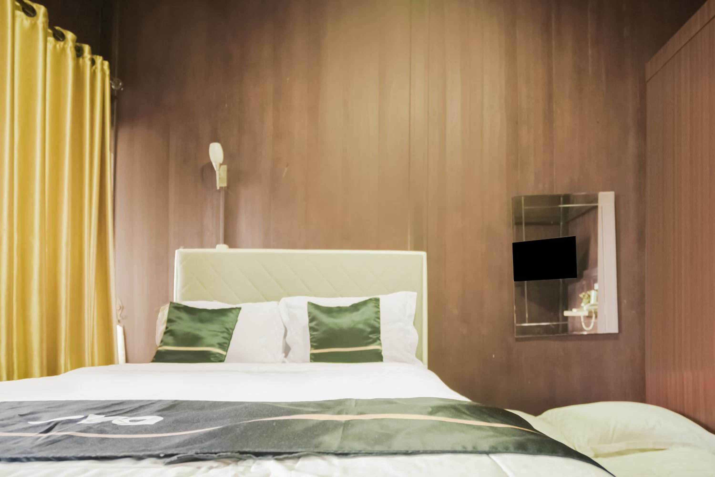 Deluxe, Family, Townhouse Oak Ilir Timur I Near Ptc Mall 3/4