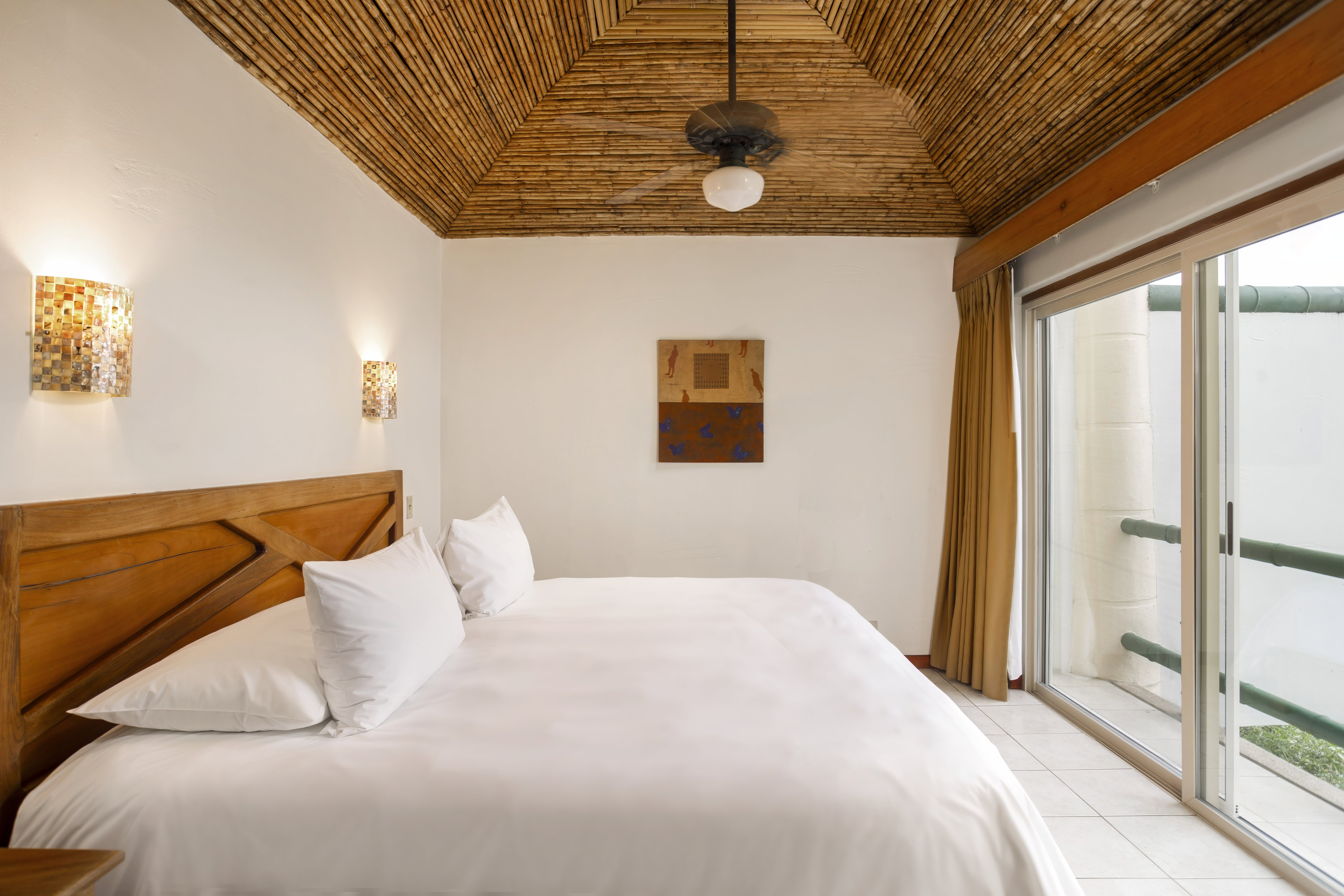 Plus, Deluxe, Sea View