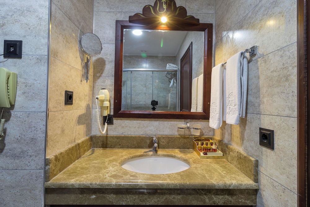 غرفة ثلاثية بسرير مزدوج وسرير فردي، El Ruha 9/9