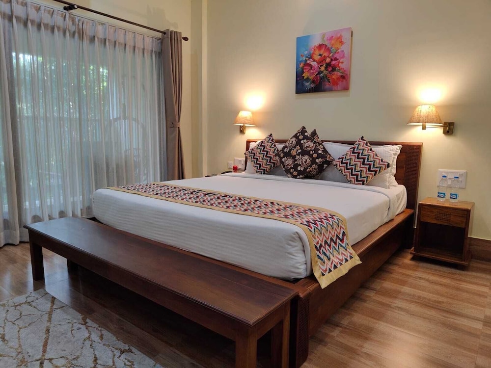 1 Bedroom, Premium, Single, Double Bed, Resort View