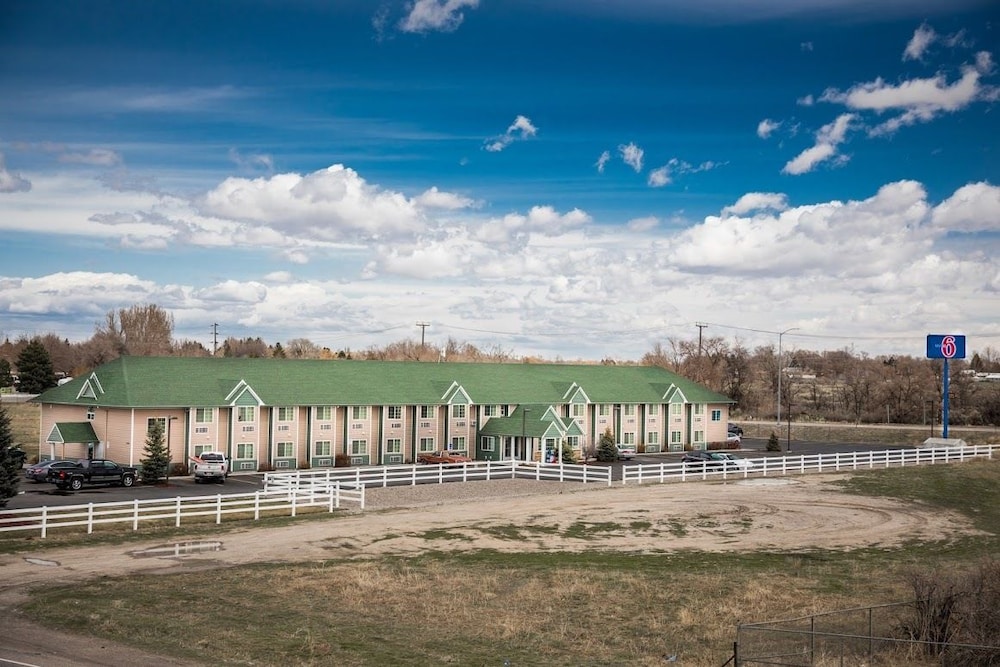 Motel6 Idaho Falls, ID - Snake River 46/56