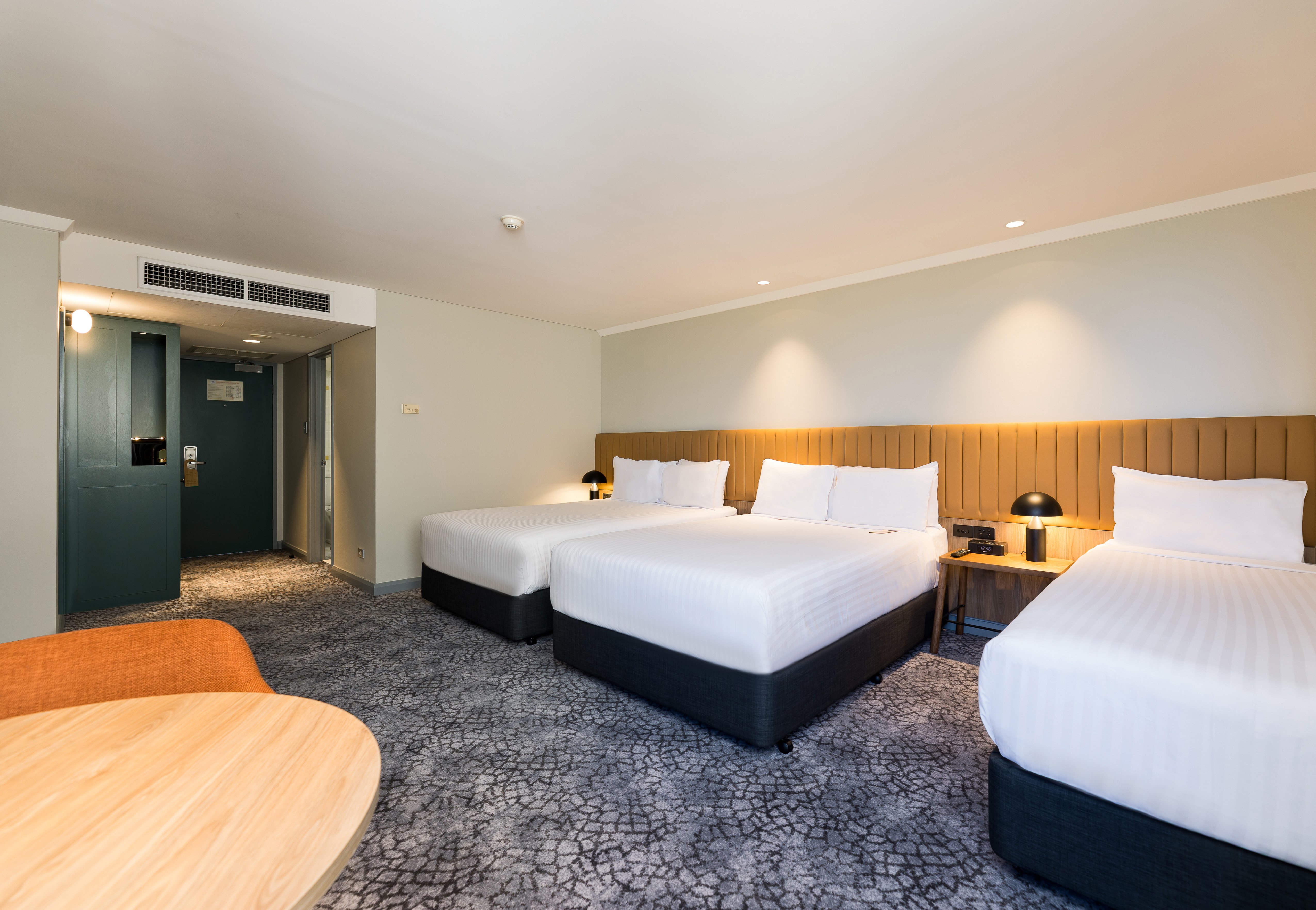 Crowne Plaza Perth 9/50