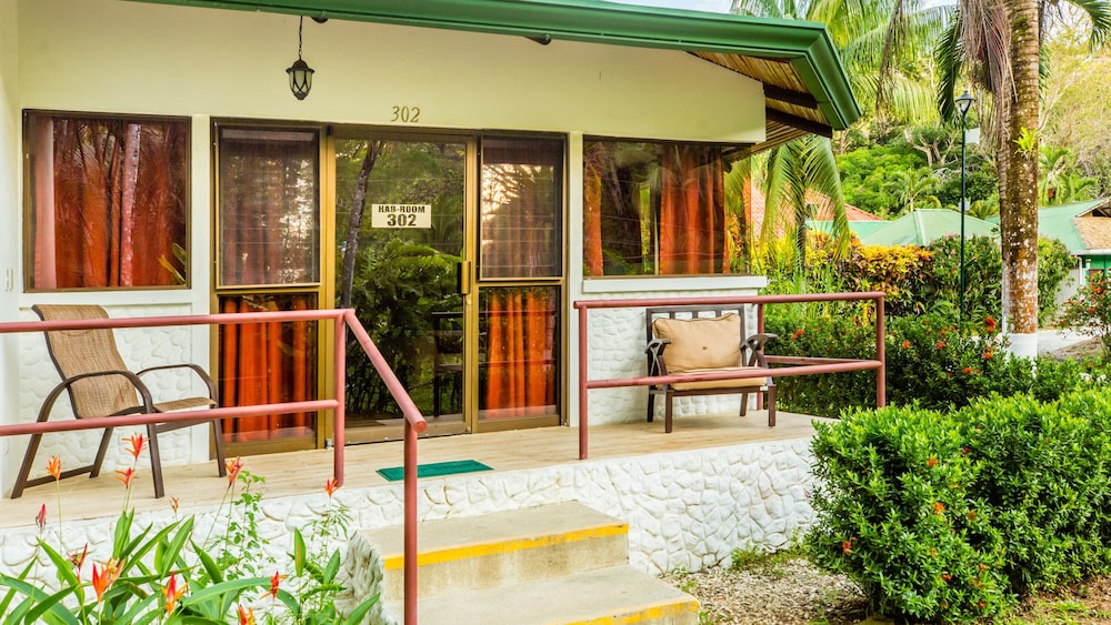 Hotel Villas Rio Mar 5/75