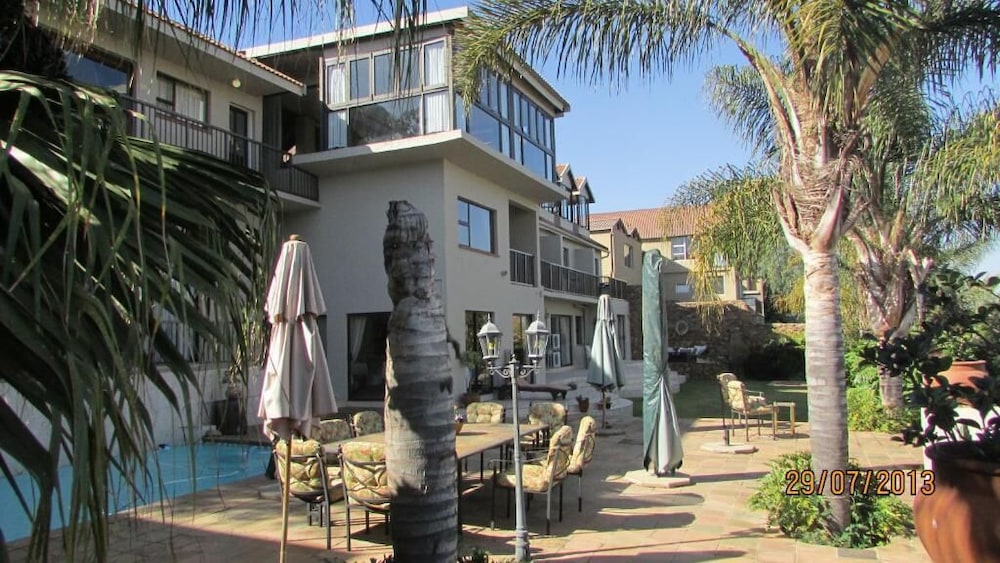 La Dolce Vita Guest House 4/50