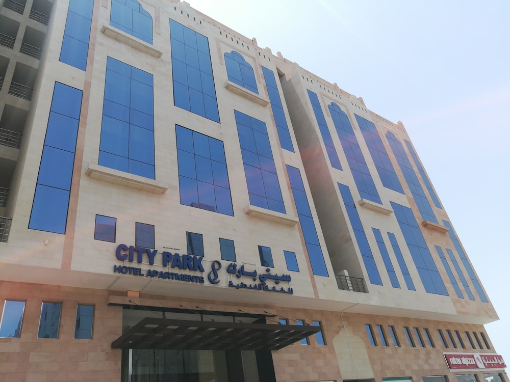 City Park Hotel Apartments 2/64