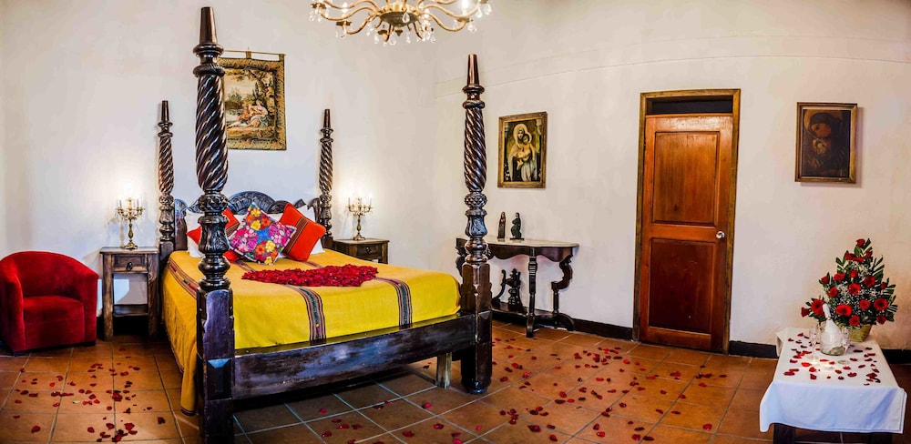 Hotel Casa Antigua 31/50