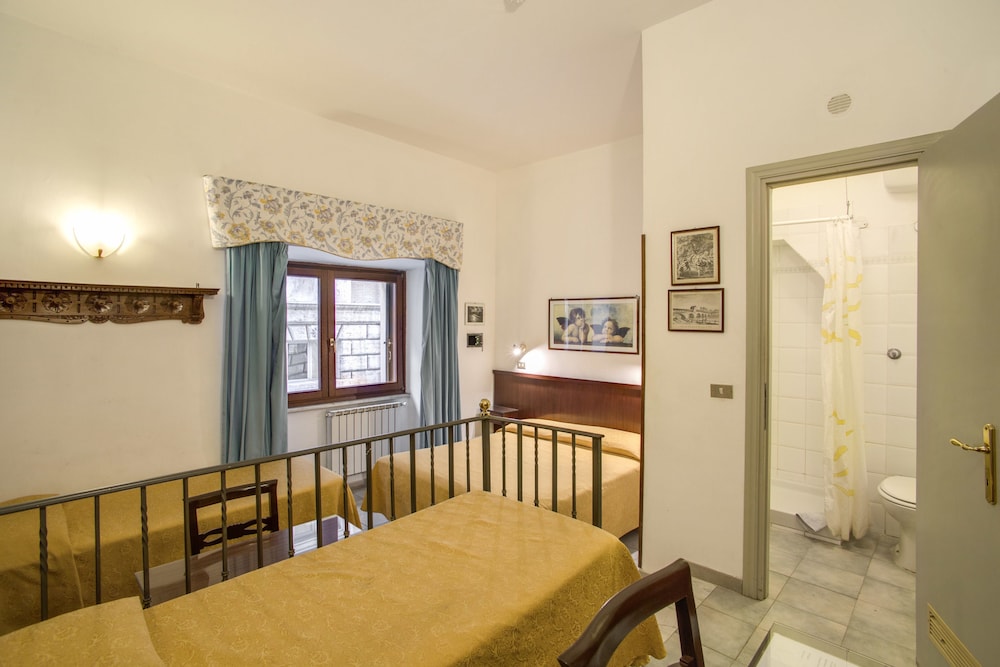 Hotel Primavera 43/64