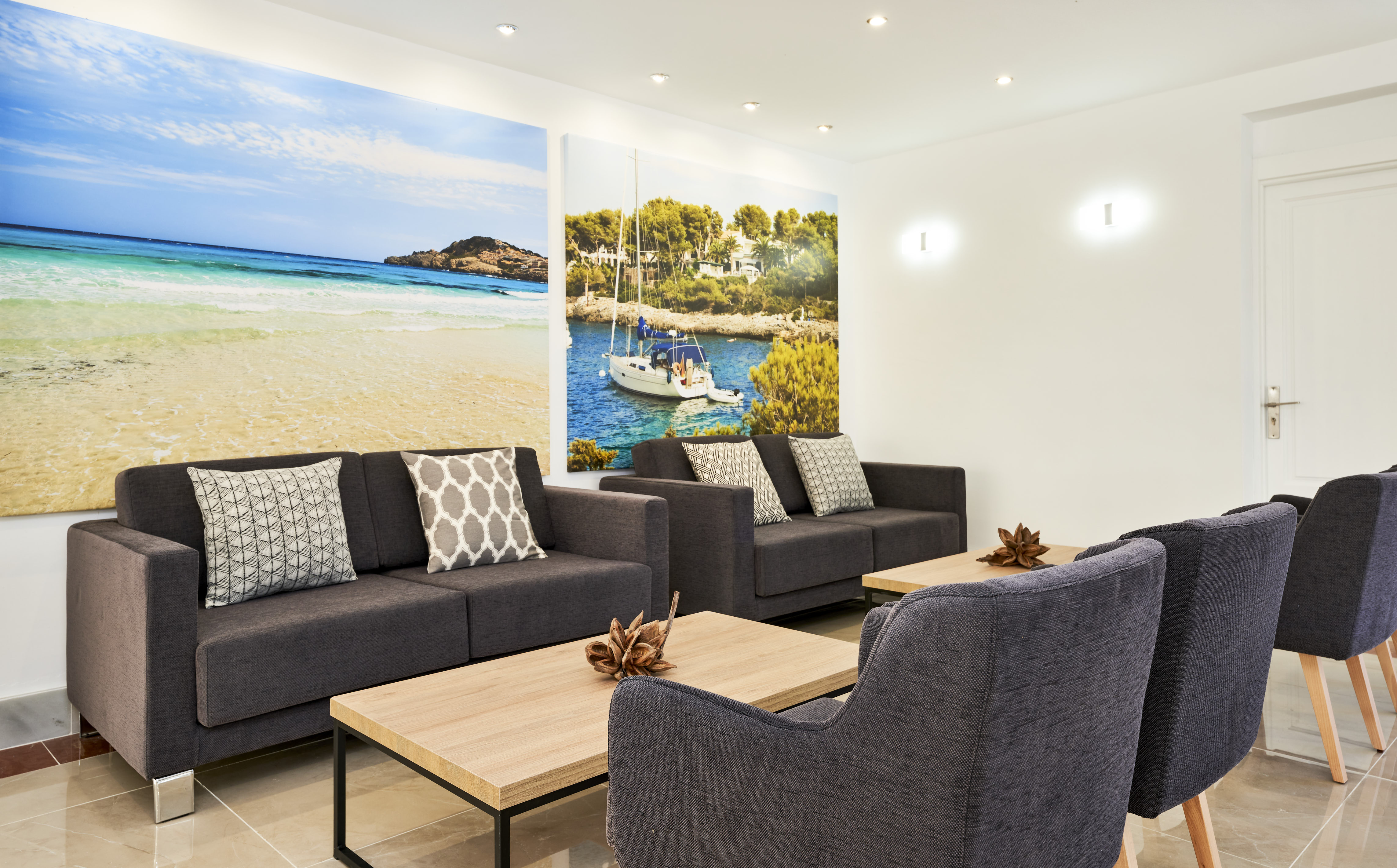 Globales Torrenova - Adults Only 32/45