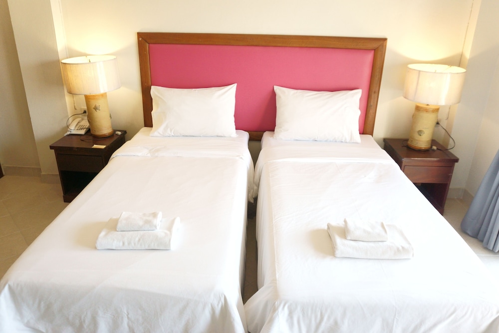 Bella Villa Pattaya 3rd Road 30/50