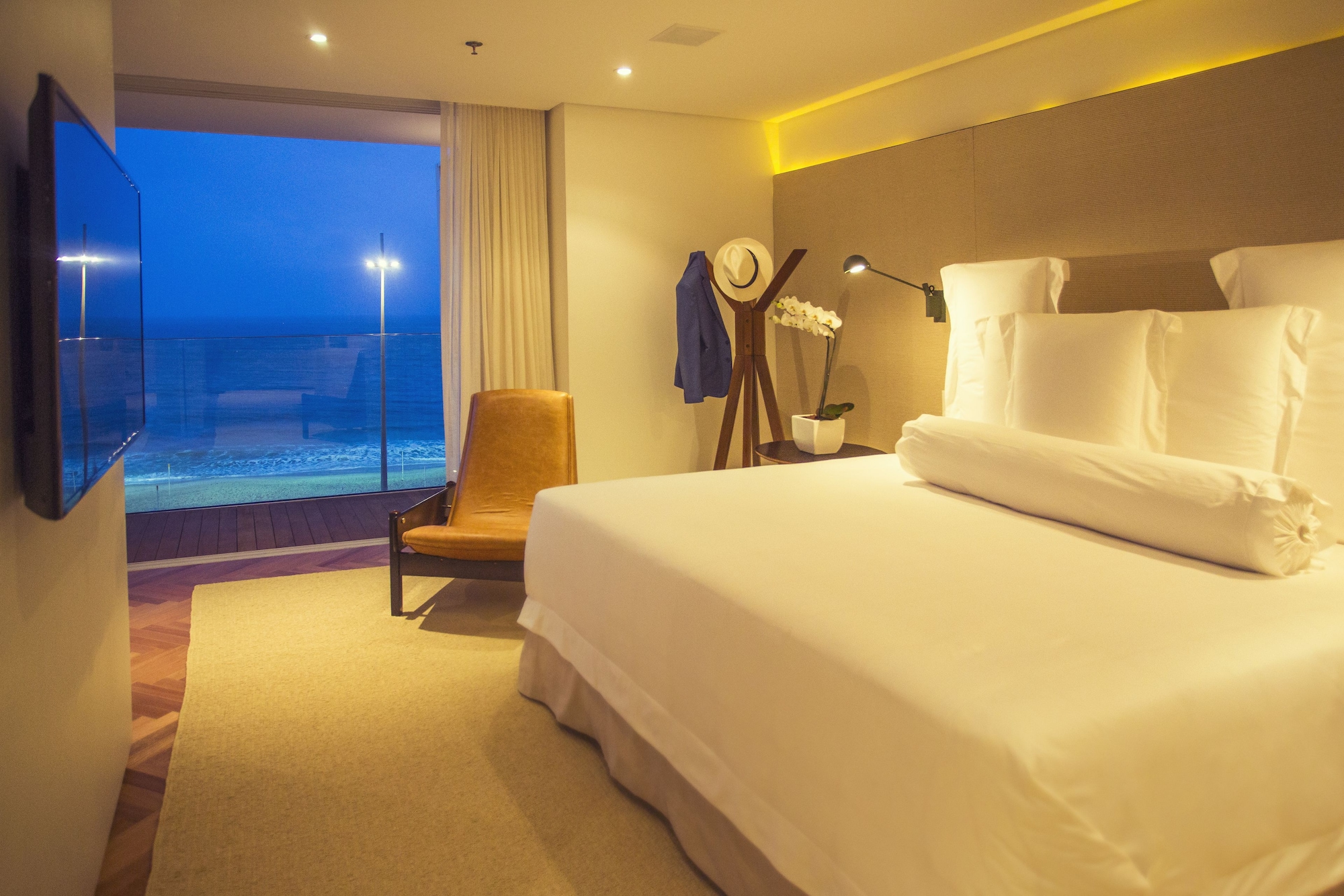 Ocean, Suite, King Bed
