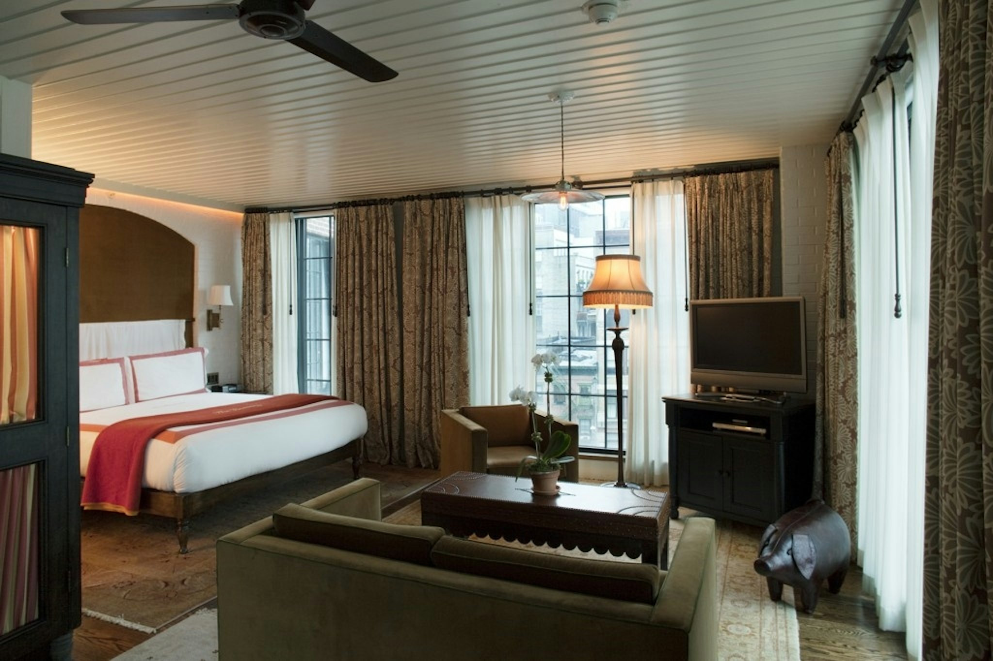 The Bowery Hotel 19/62