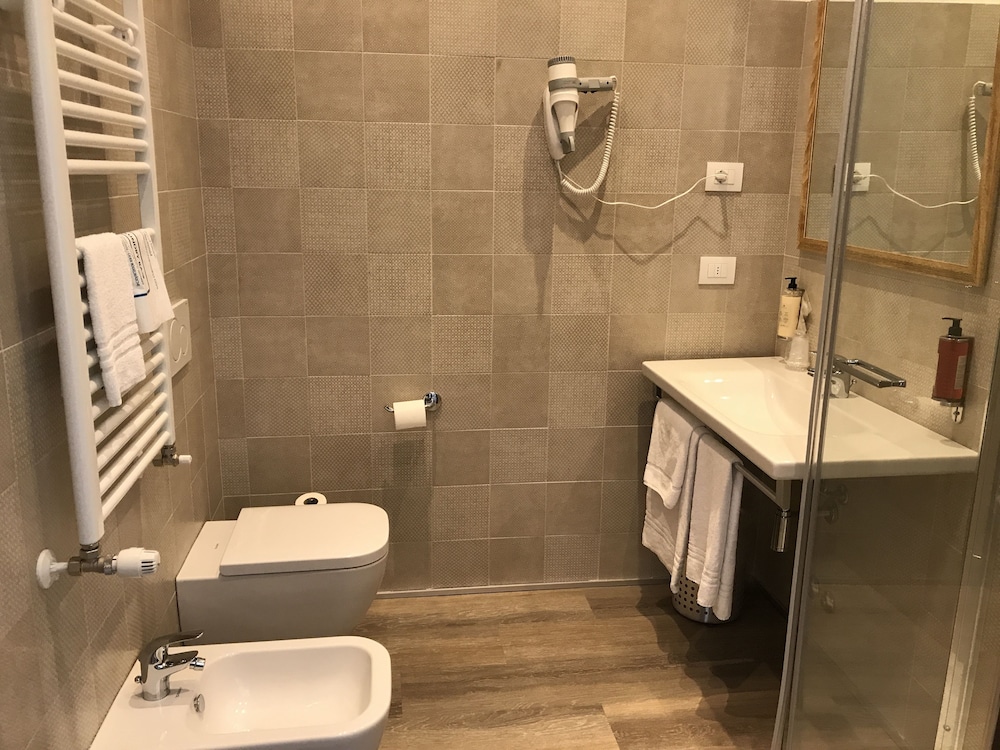 غرفة سوبيريور مزدوجة، Hotel Bernina 7/9