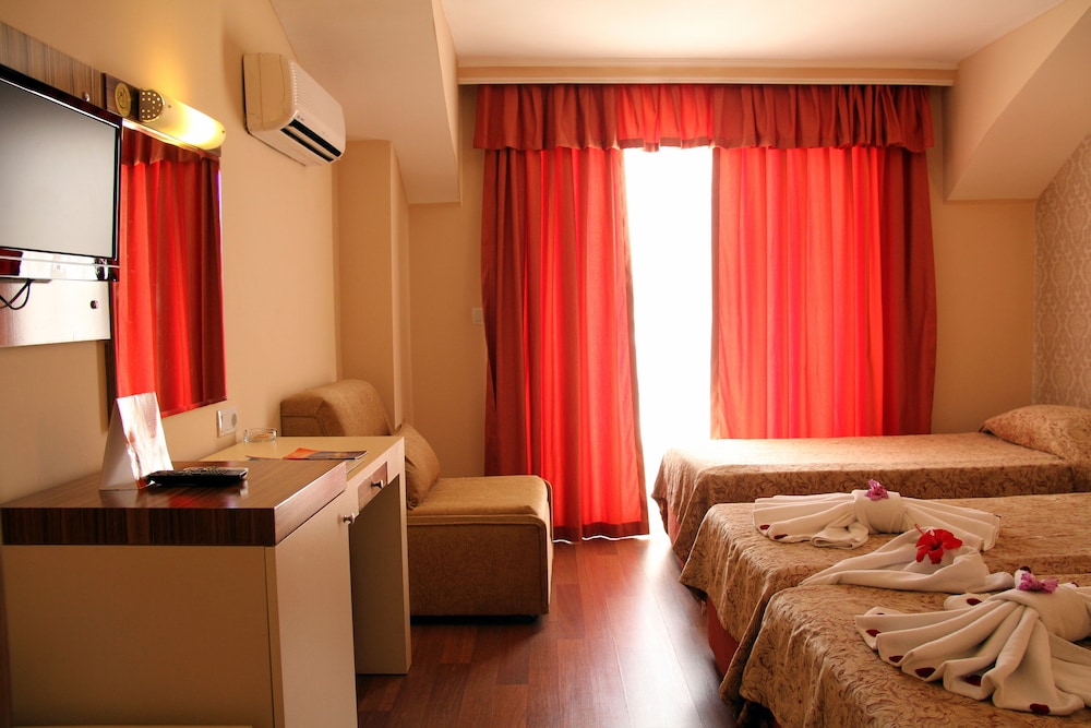 Lims Bona Dea Beach Hotel 49/67
