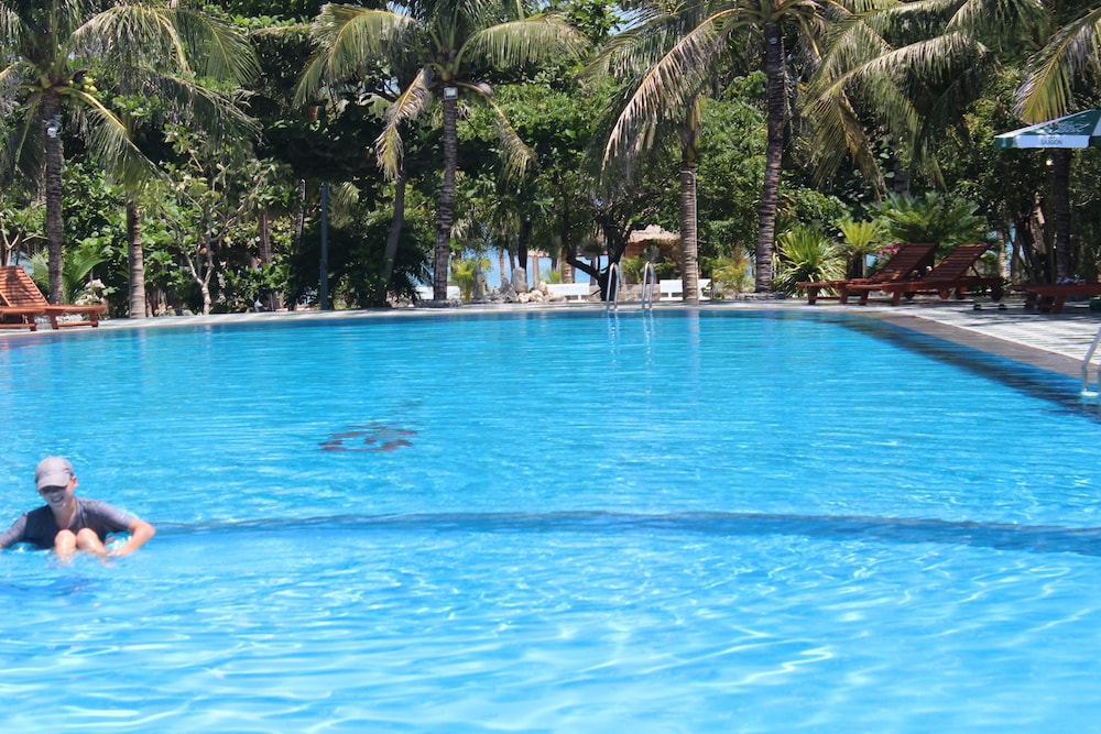 Gm Doc Let Beach Resort Spa 40/65