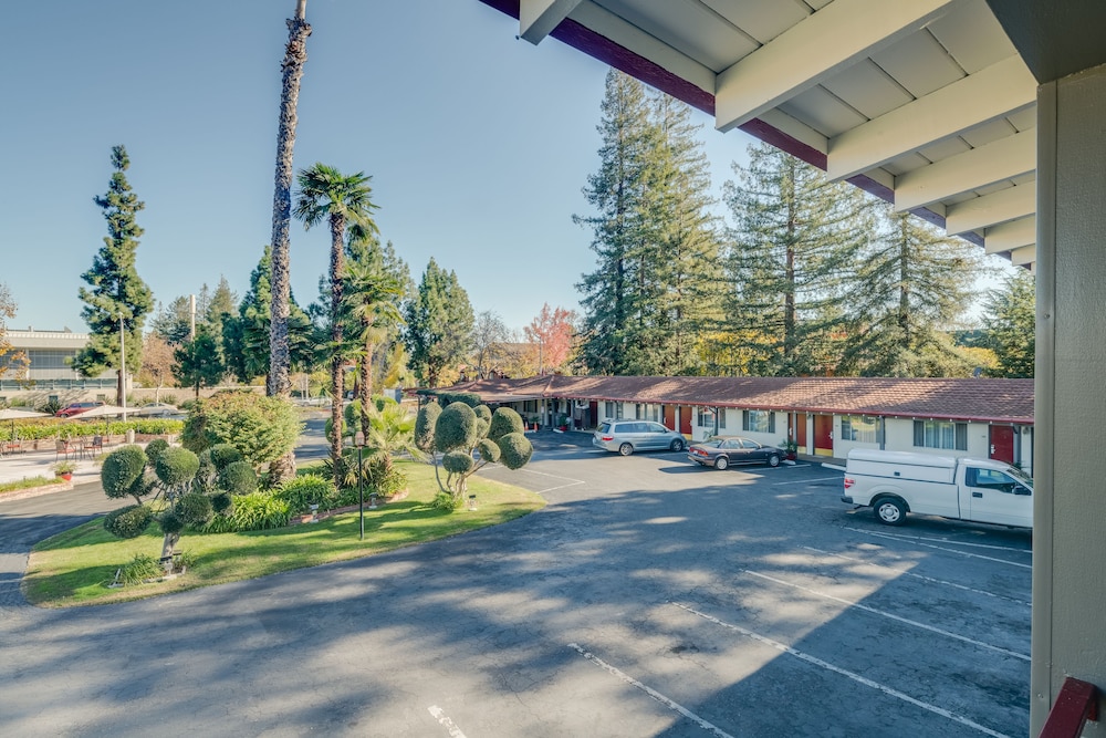 The Palo Alto Inn 37/45
