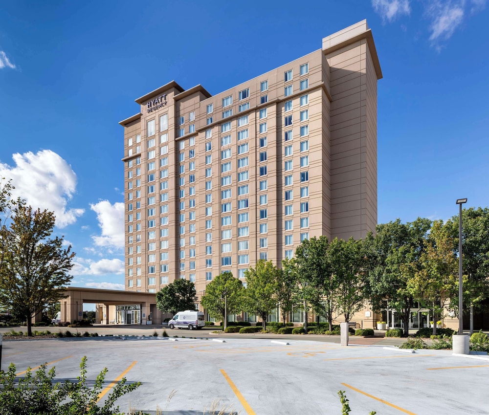 Hyatt Regency Wichita 75/80
