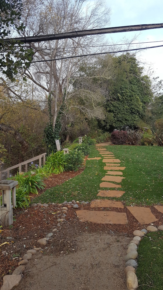 Carmel River Inn 54/62
