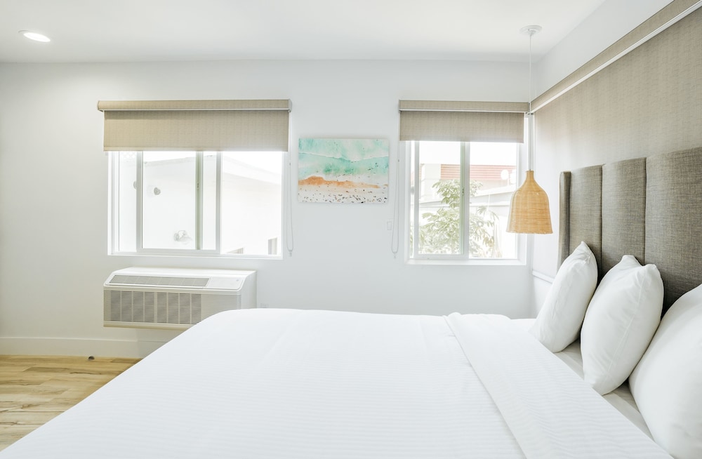 The Belmont Shore Inn 16/44