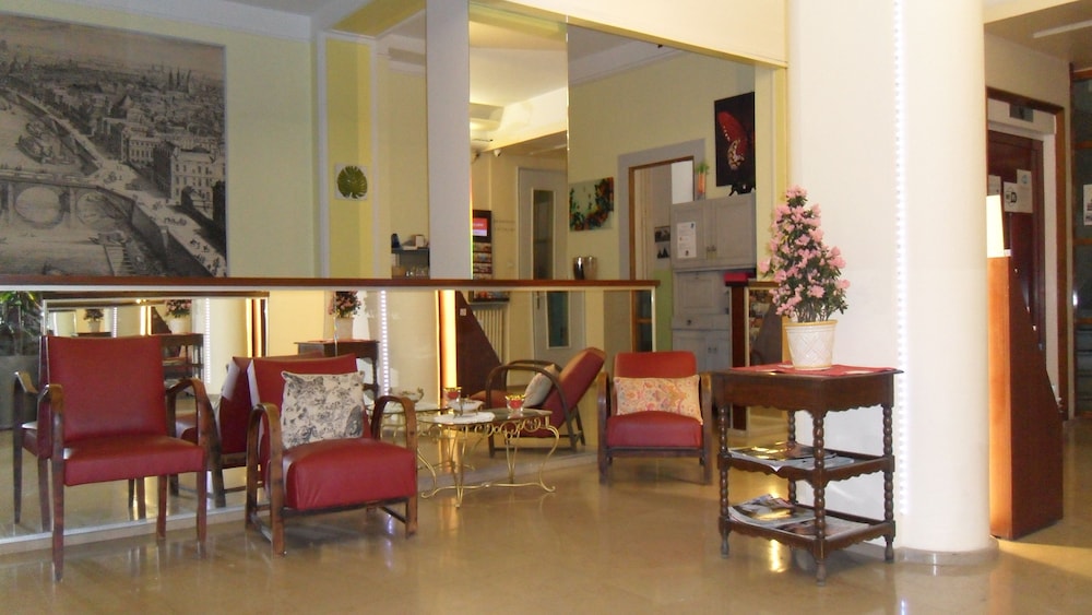 Hotel Jean Bart 54/67