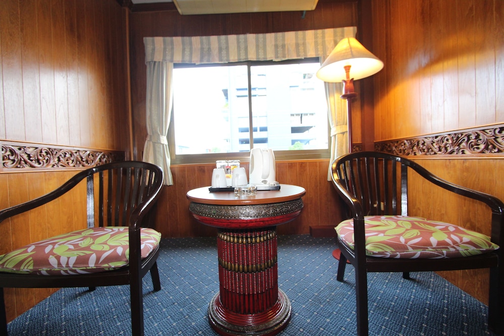 Sabai Inn 50/72