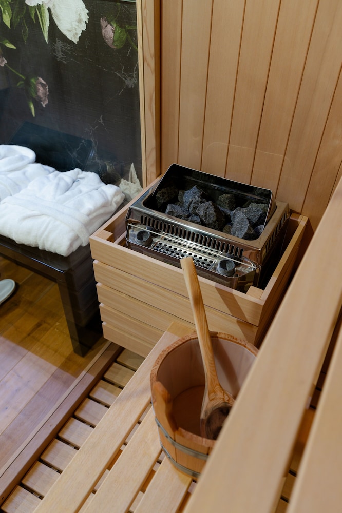 Lo Stemma Luxury Boutique Hotel 38/60