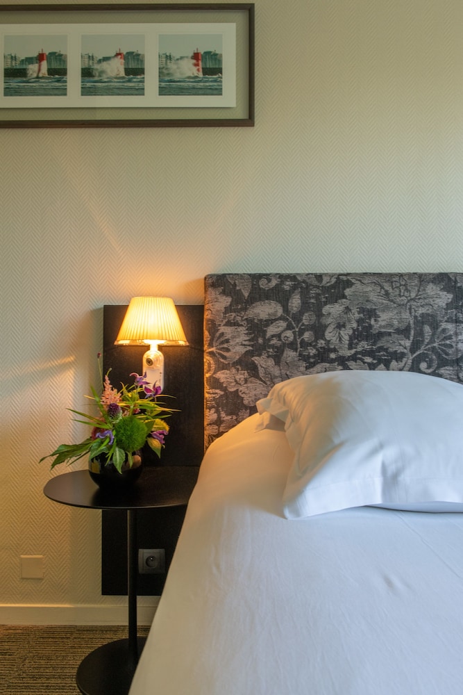 SAINT NICOLAS HOTEL 14/80
