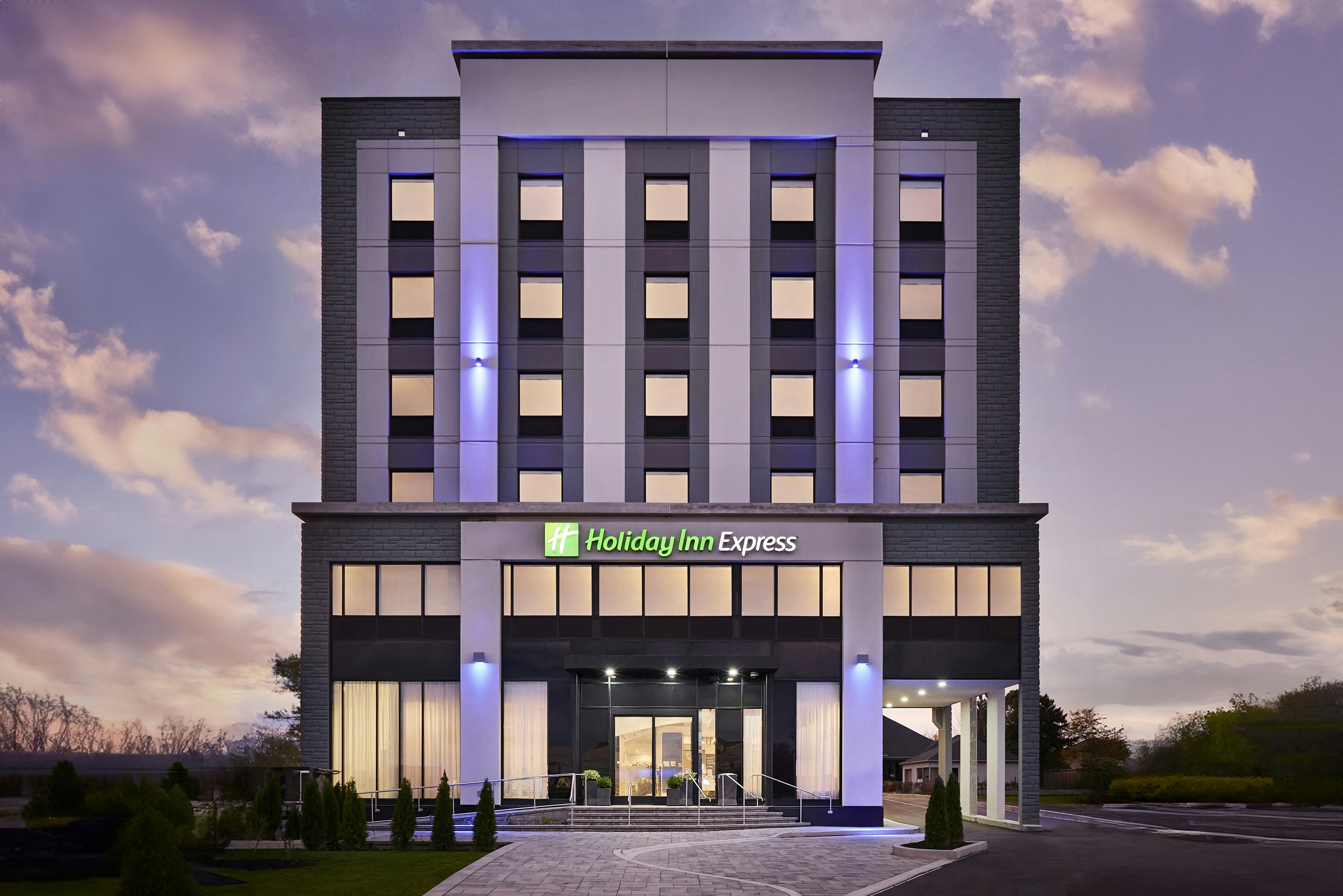 Holiday Inn Express HAMILTON - UPPER JAMES 4/60