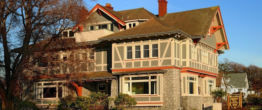 Dashwood Manor Seaside Bed & Breakfast 4/50