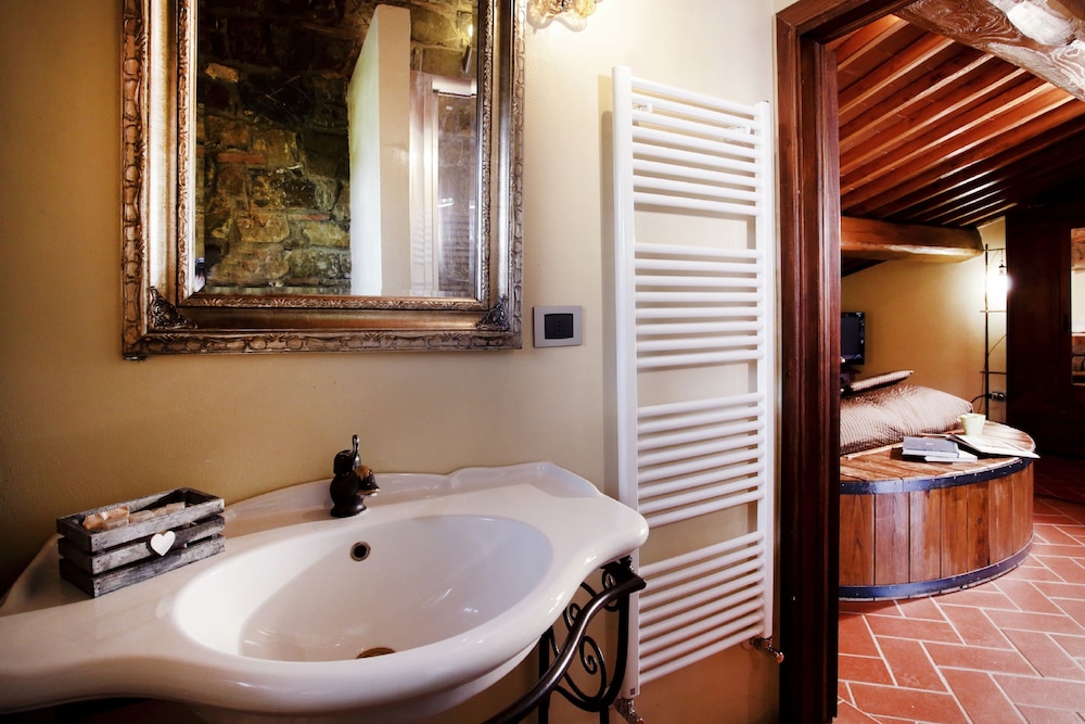 Agriturismo Borgo Casa Al Vento 46/50