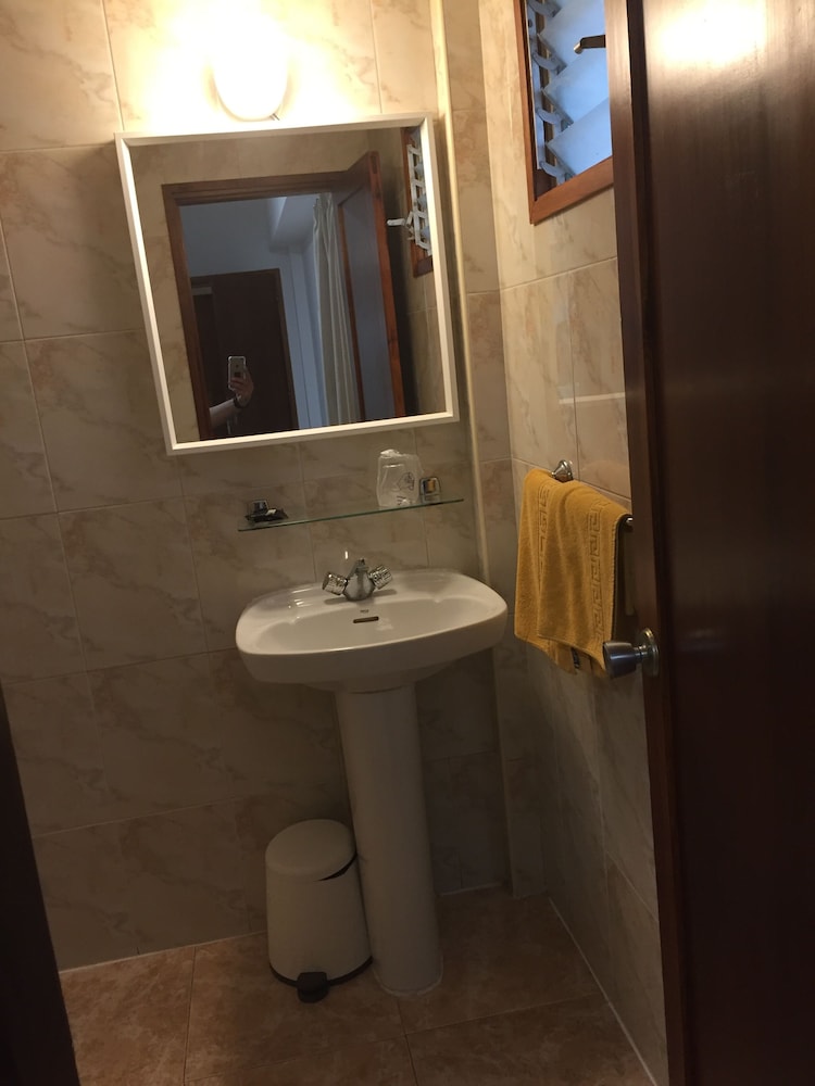 Residencia Cardona 28/57