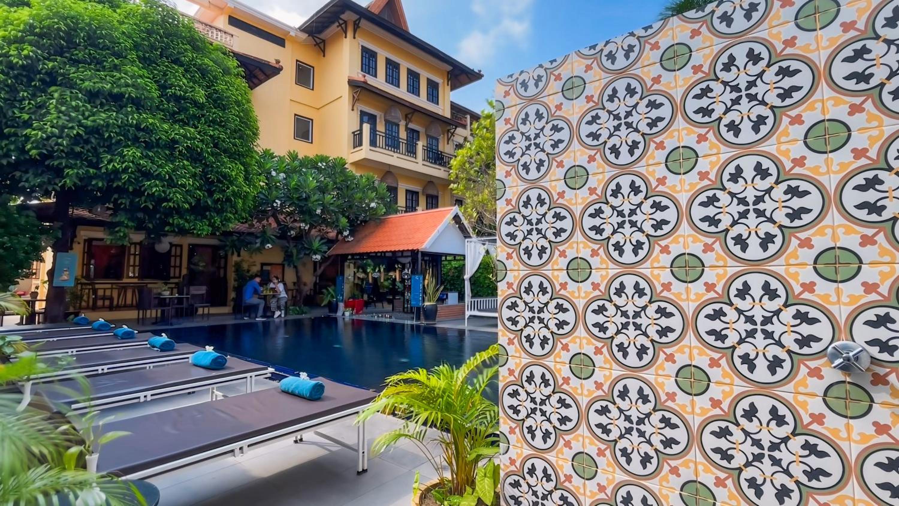 Amiral Hotel 5/38