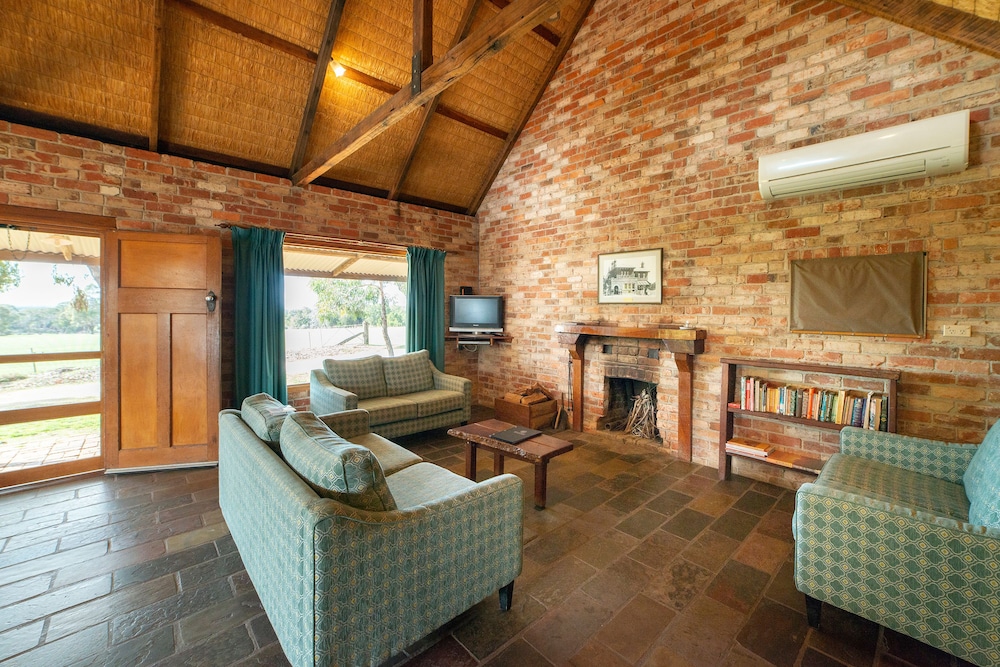 Grampians Pioneer Cottages 26/52