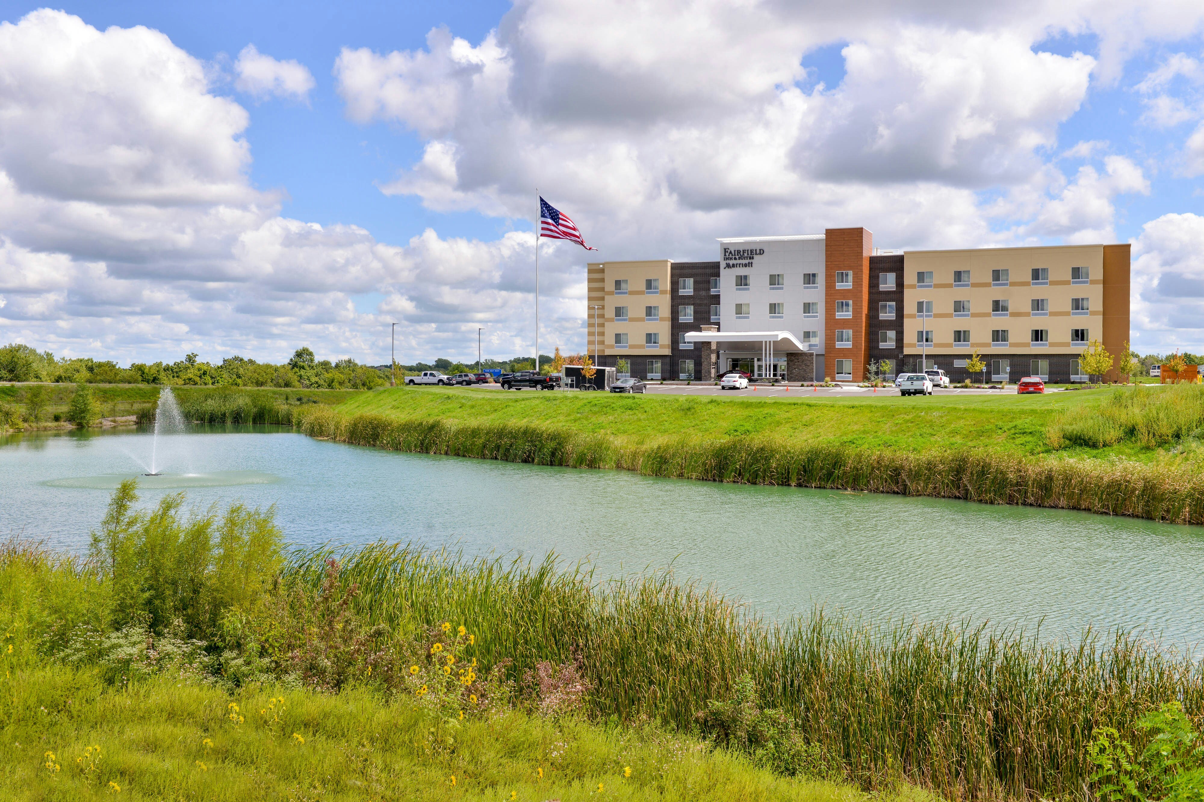 FAIRFIELD INN & SUITES WARRENSBURG 27/27