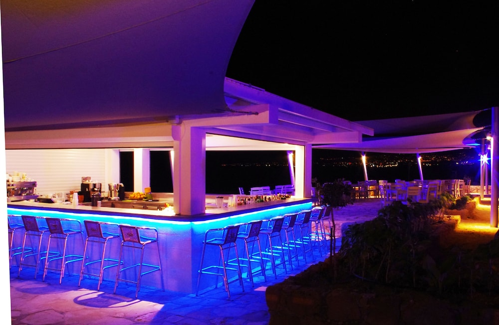St. George Beach Hotel & Spa Resort - Adults Only 7/139
