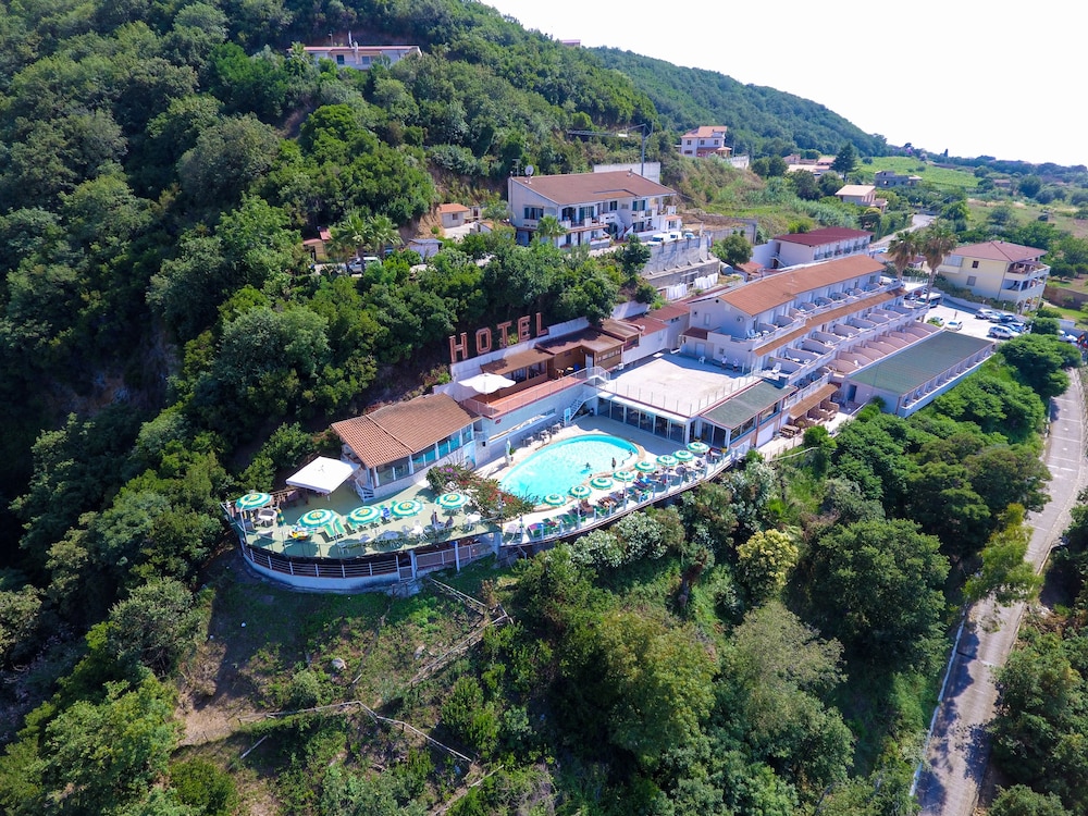 HOTEL ORRIZONTE BLU 46/47