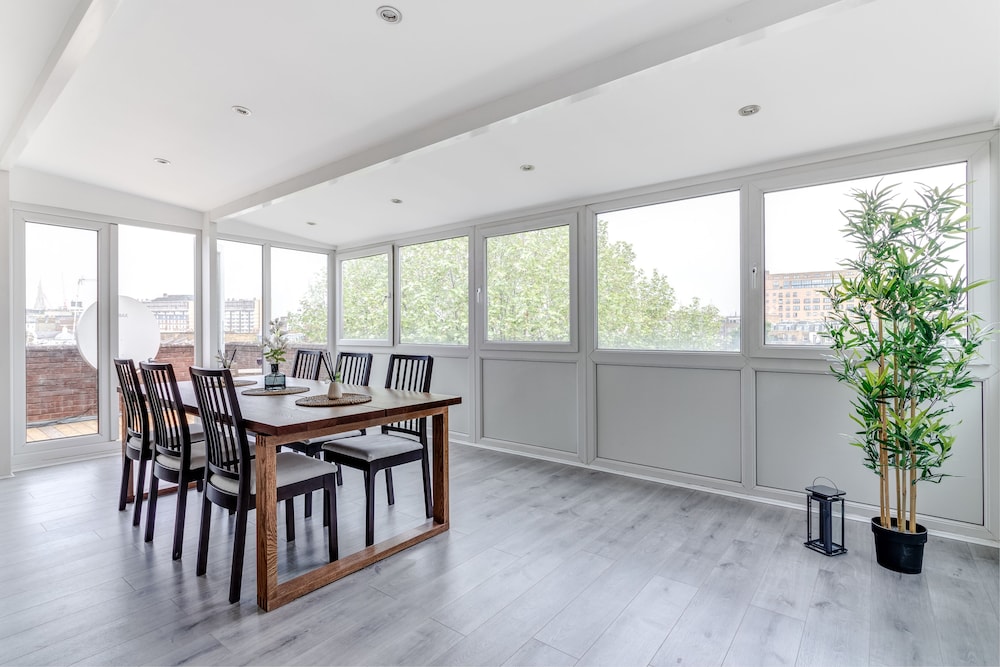Sherborne court 3/50