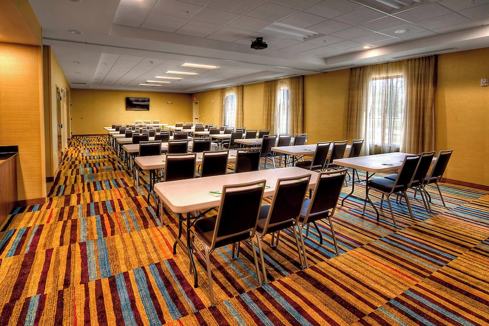 Fairfield Inn And Suites Oklahoma City Yukon 44/52