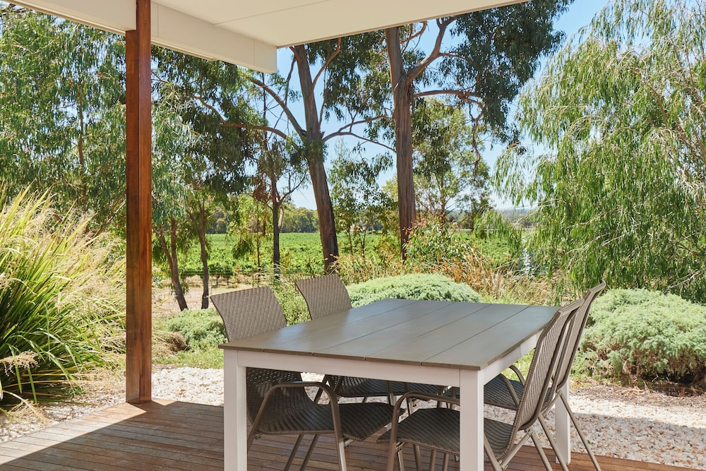 Eight Willows Retreat 40/62