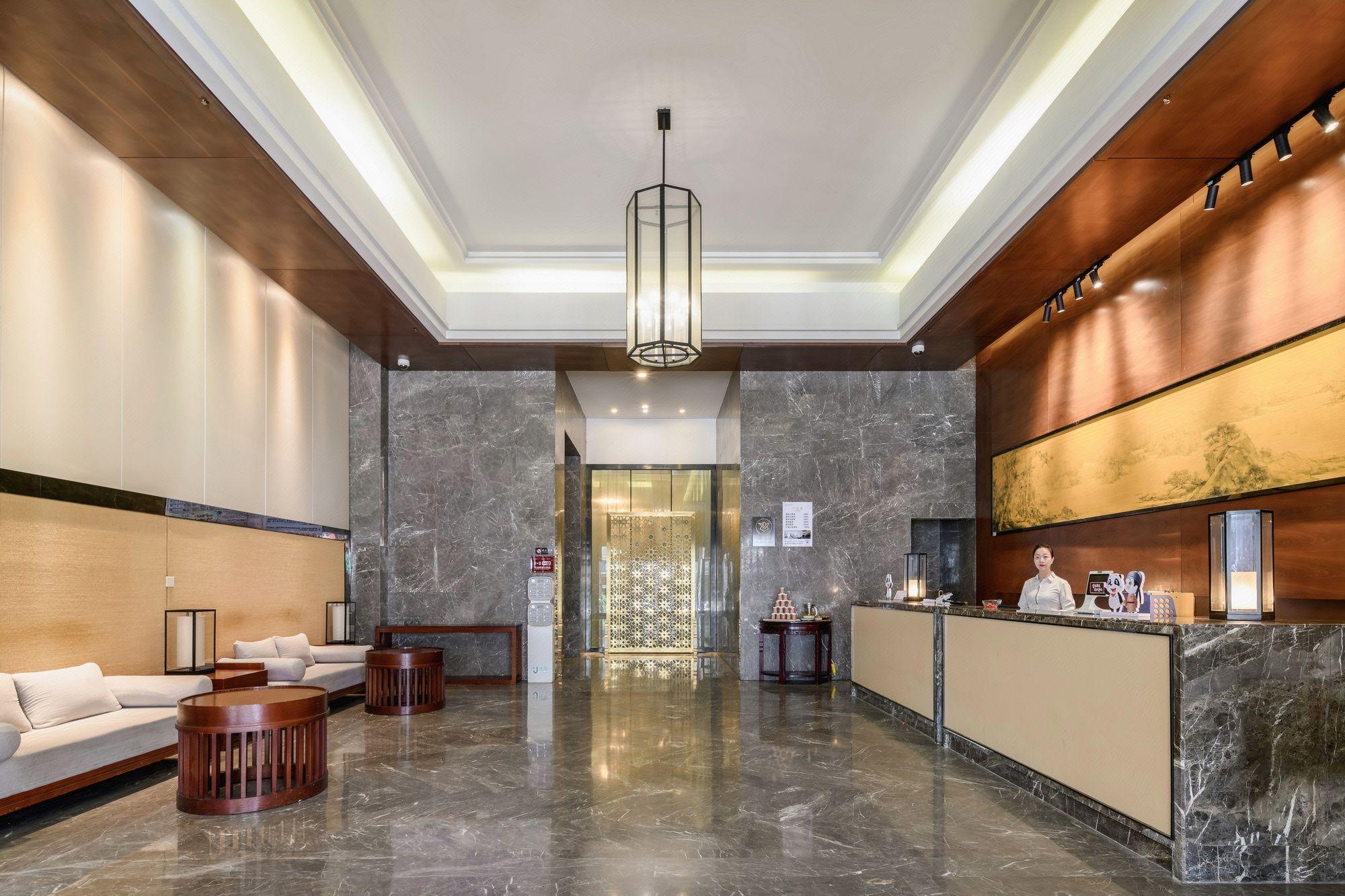 Kuangyi Hotel 4/42