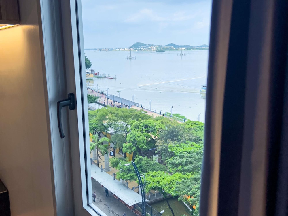 Ibis Styles El Malecon Guayaquil 52/58