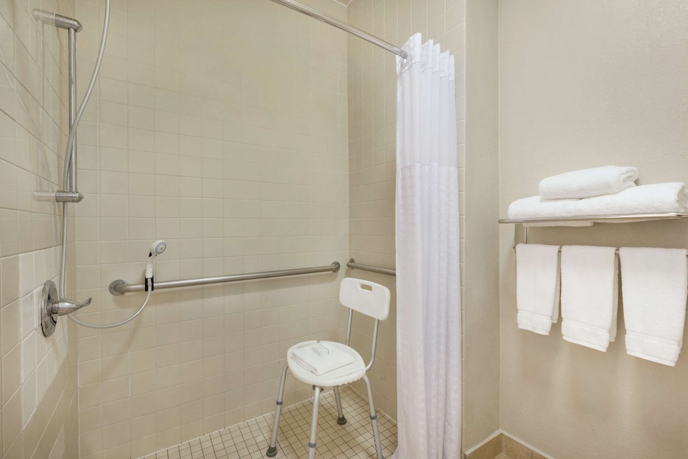 Homewood Suites by Hilton Dallas-Arlington 12/41