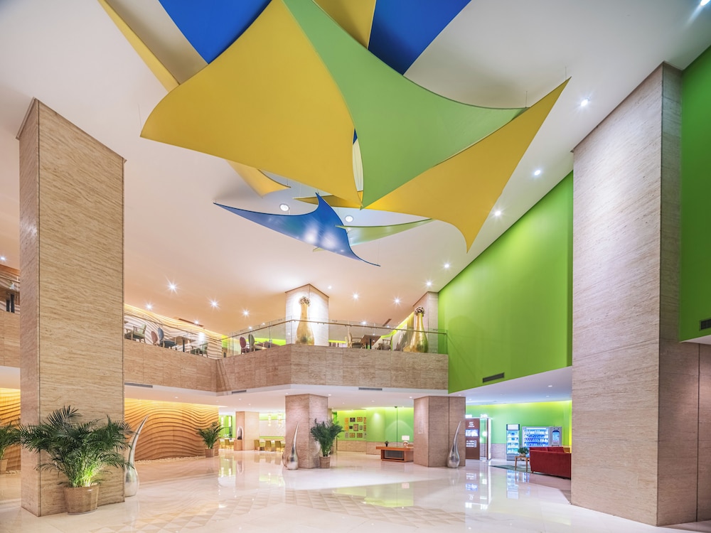 Haiyue Jianguo Hotel 7/50