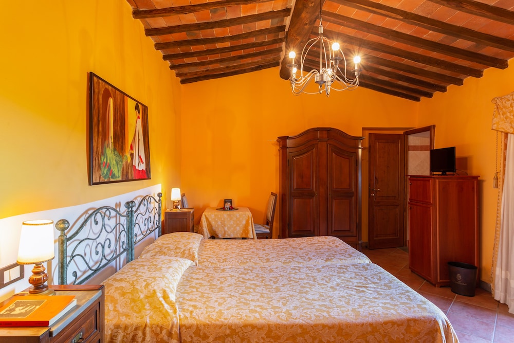 ROOM, DOUBLE OR TWIN BED, ANNEX