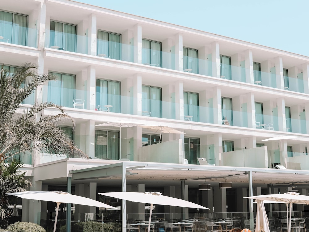 Diamant Hotel and Aparthotel 9/77