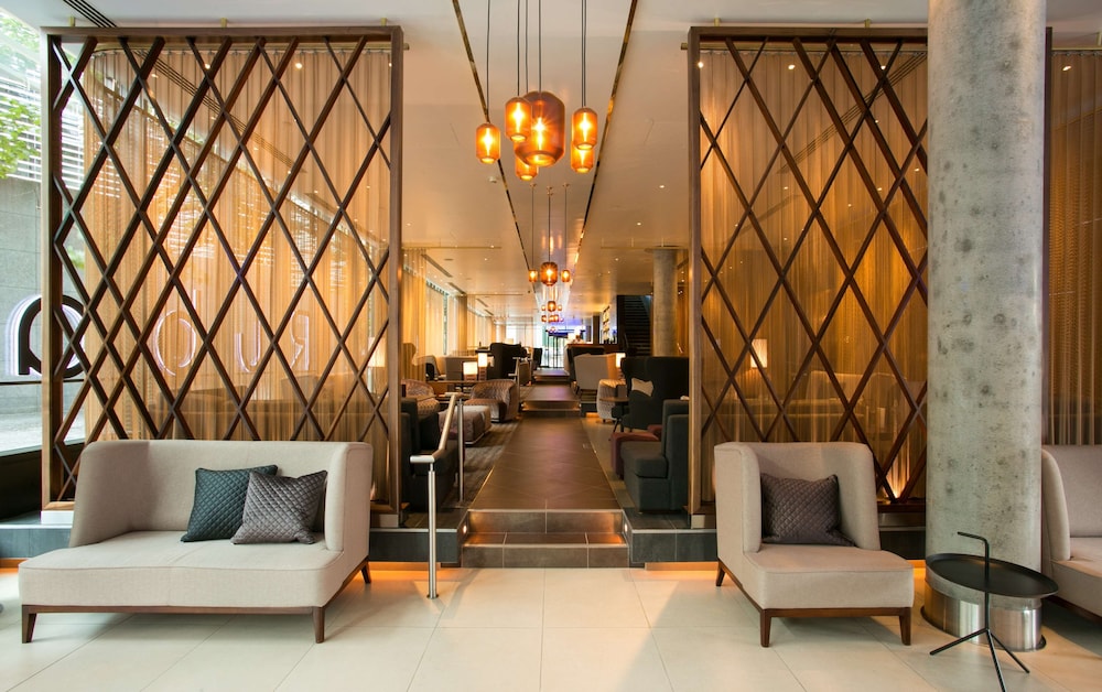 Hilton London Tower Bridge 45/83