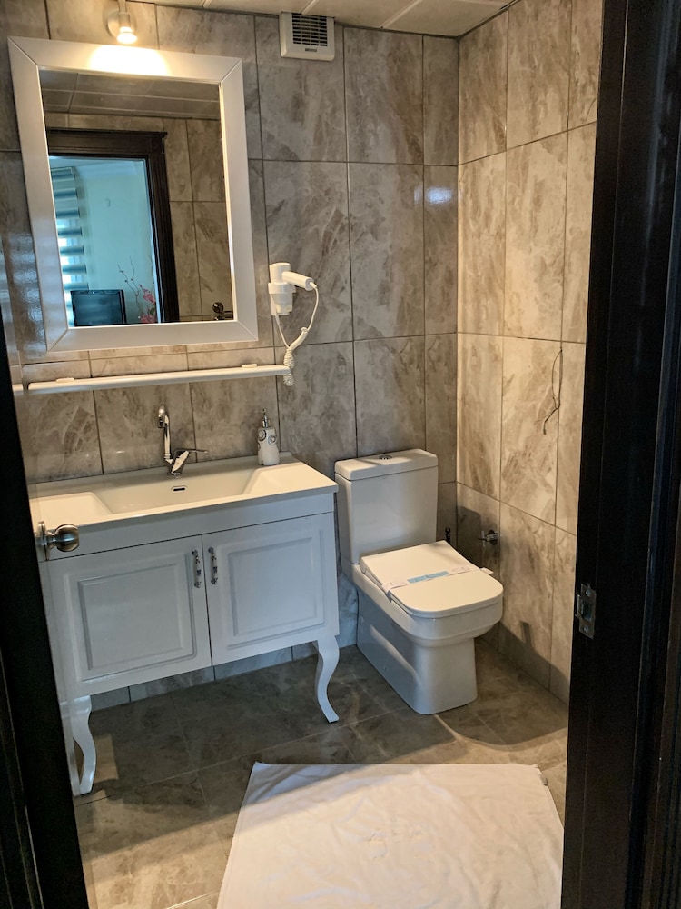 Omur Hotel 45/50