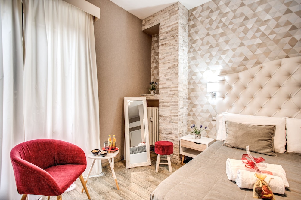 Santamaggiore Inn 39/50
