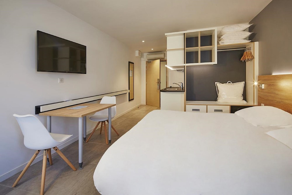 استوديو بسرير مزدوج، KYRIAD RESIDENCE CABRIES 4/9